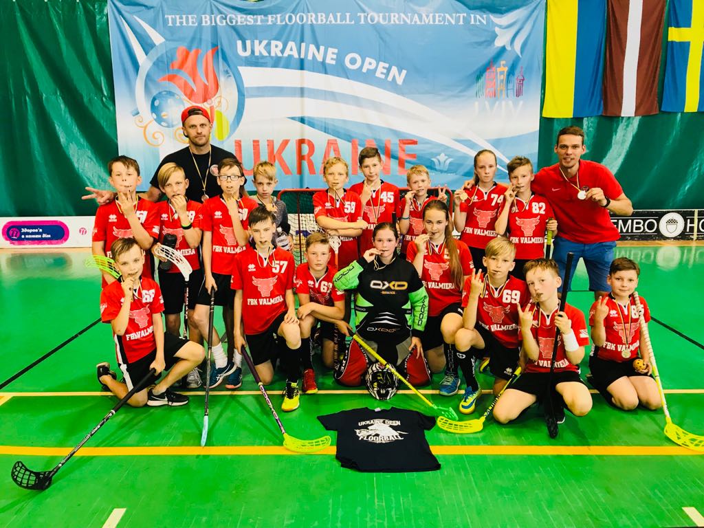 u12